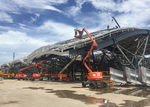 自行走曲臂式高空作業(yè)平臺